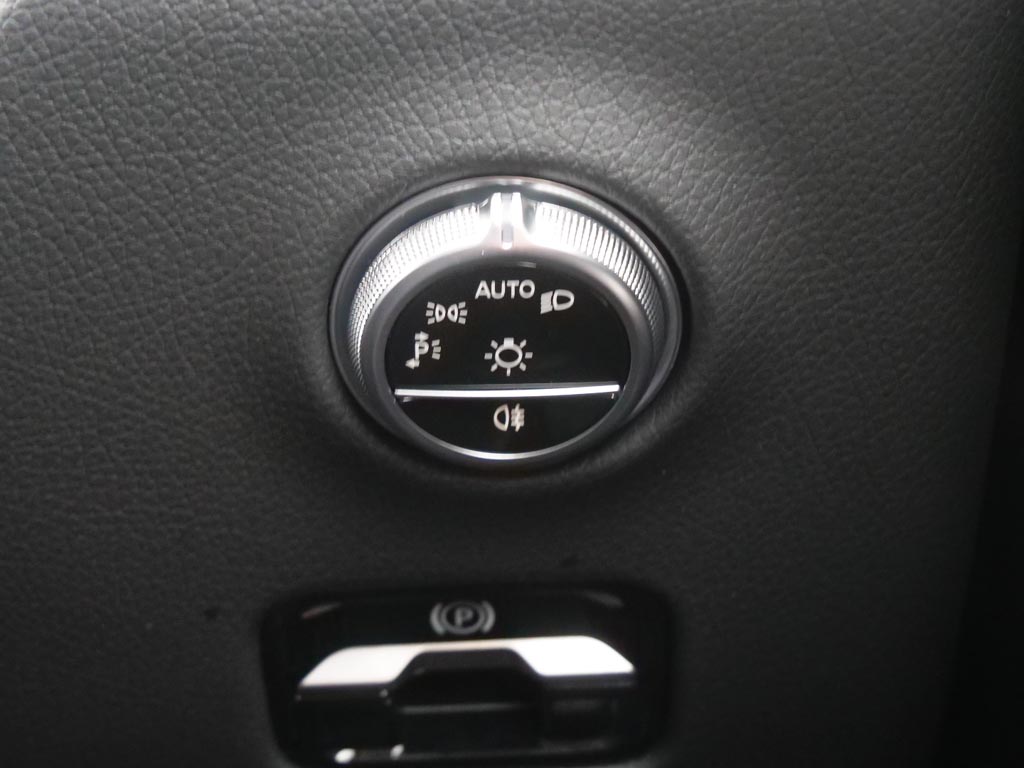 Used Mercedes-Benz GLC 2024 for sale - 76123924: Photo 13