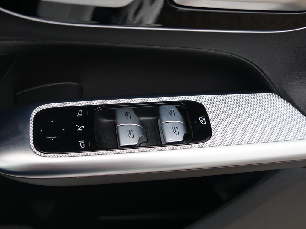 Used Mercedes-Benz GLC 2024 for sale - 76123924: Photo 23