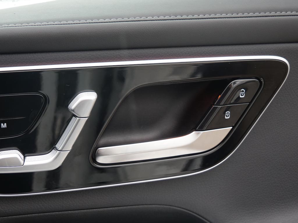 Used Mercedes-Benz GLC 2024 for sale - 76123924: Photo 24