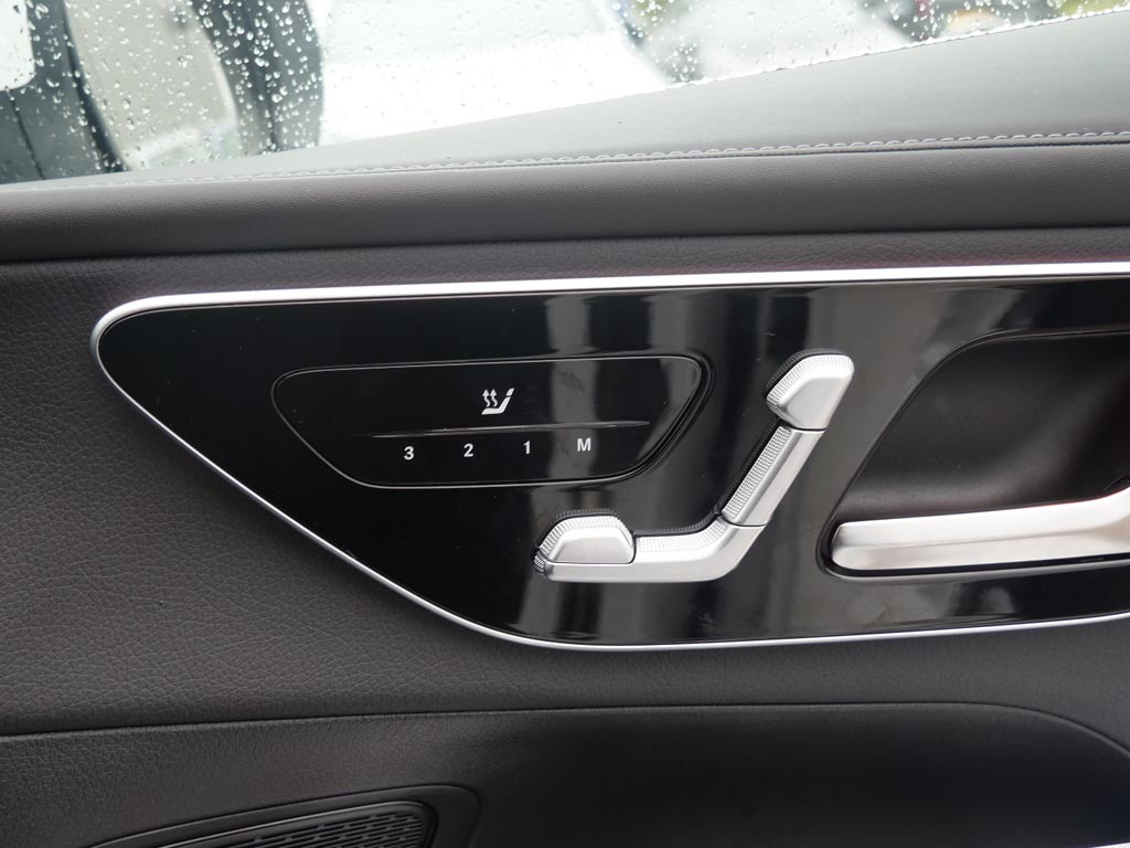 Used Mercedes-Benz GLC 2024 for sale - 76123924: Photo 25