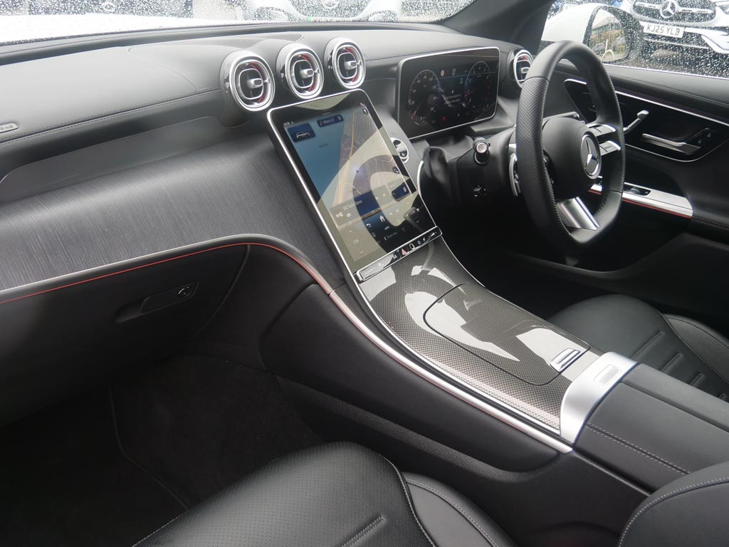 Used Mercedes-Benz GLC 2024 for sale - 76123924: Photo 3