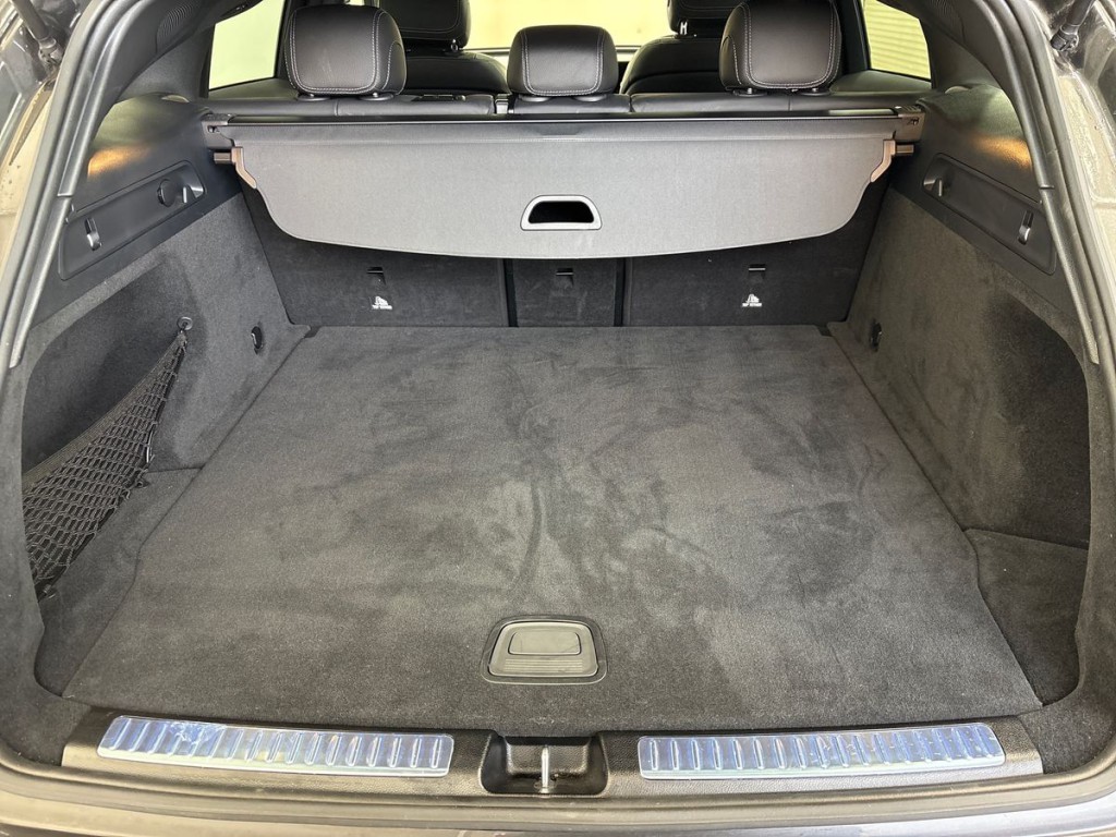 Used Mercedes-Benz EQC 2021 for sale - 76730770: Photo 4