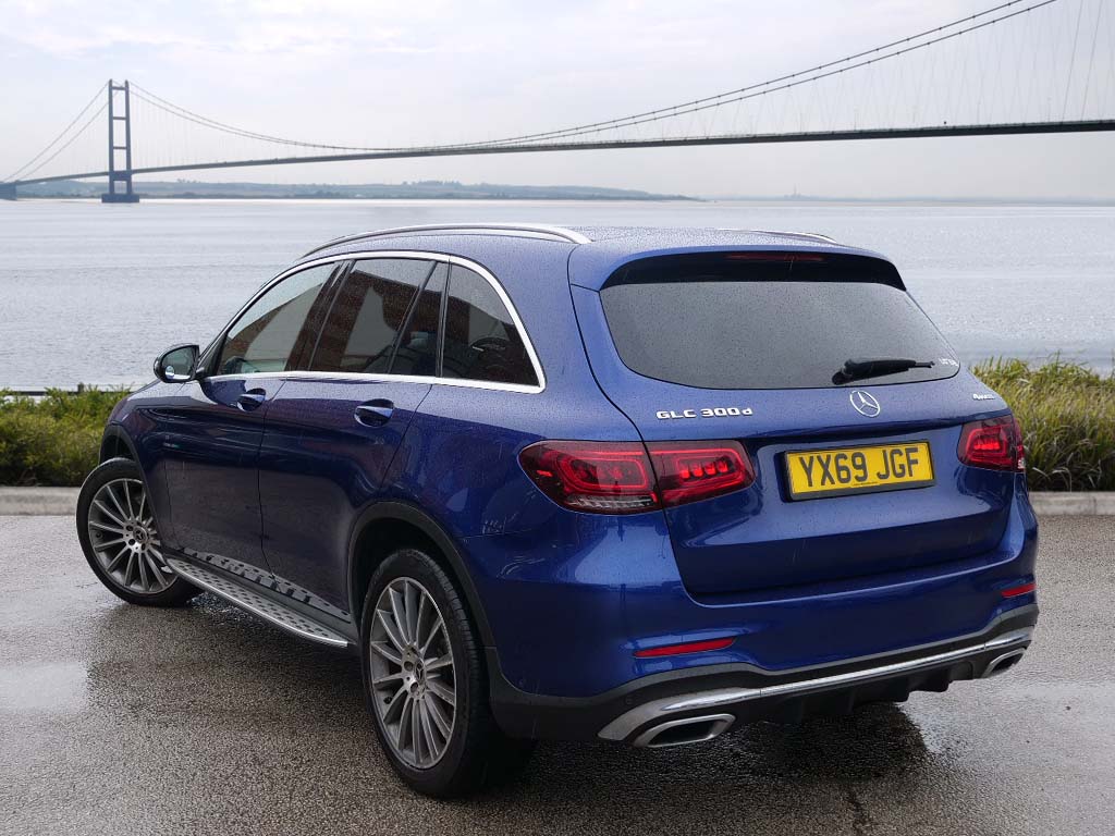 Used Mercedes-Benz GLC 2019 for sale - 76154307: Photo 2