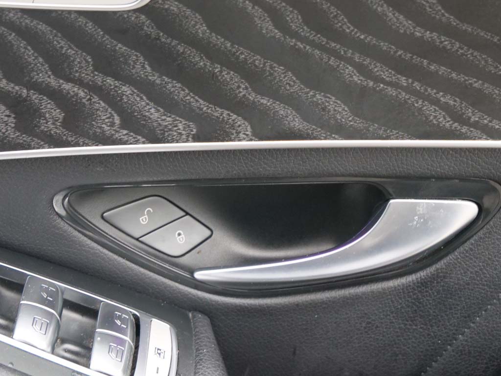 Used Mercedes-Benz GLC 2019 for sale - 76154307: Photo 26