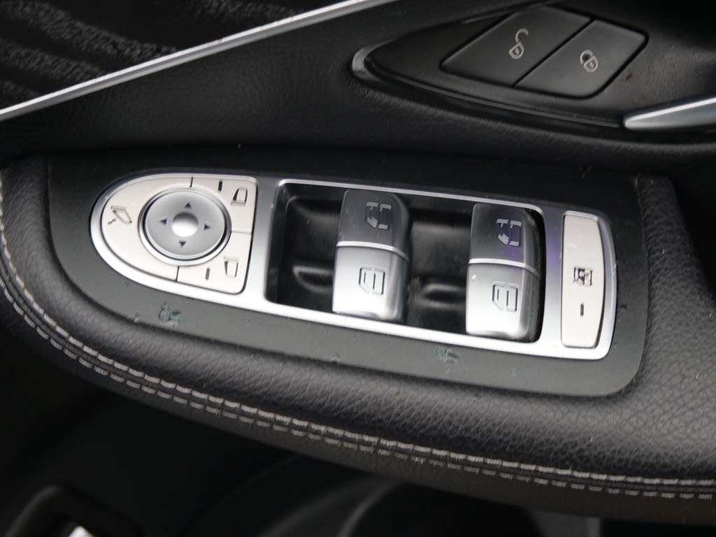 Used Mercedes-Benz GLC 2019 for sale - 76154307: Photo 27