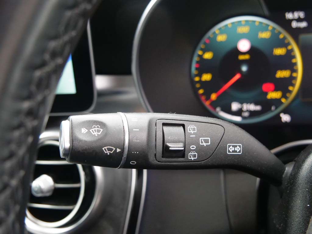 Used Mercedes-Benz GLC 2019 for sale - 76154307: Photo 33