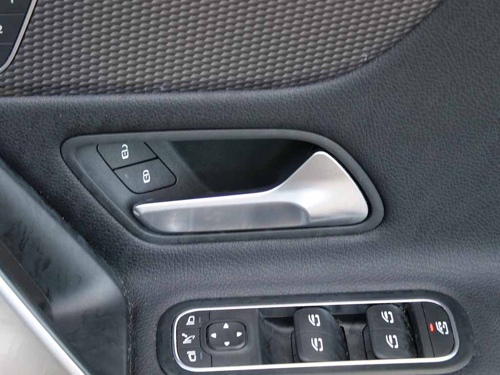 Used Mercedes-Benz A-Class 2018 for sale - 76500850: Photo 46