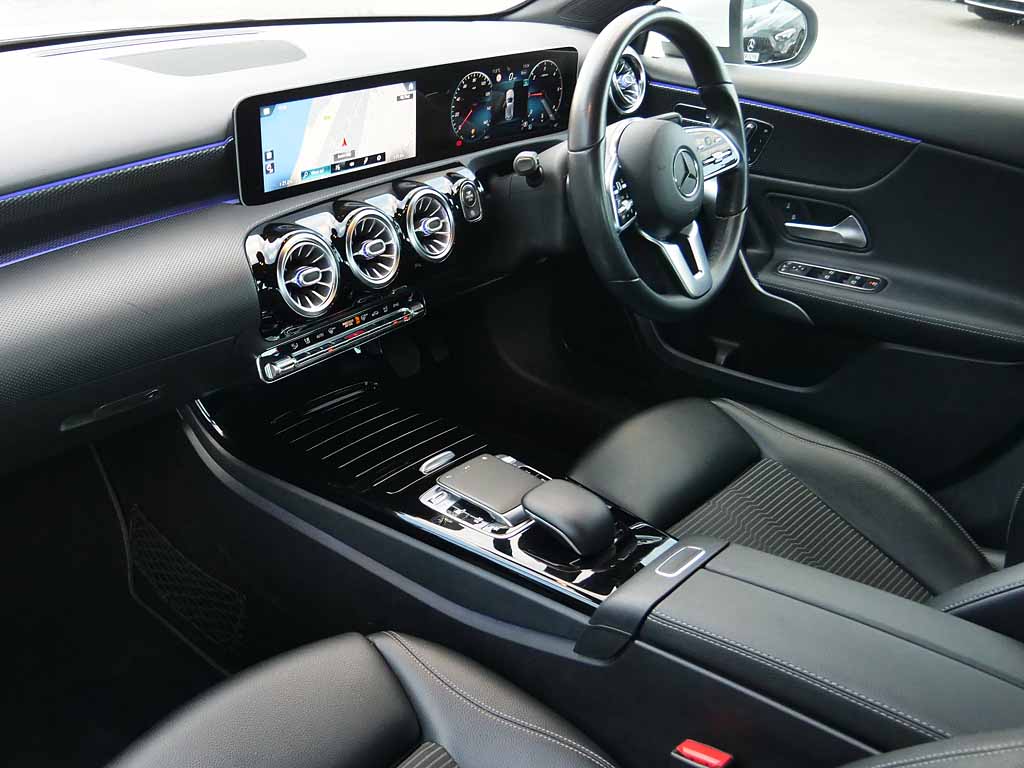 Used Mercedes-Benz A-Class 2018 for sale - 76500850: Photo 5