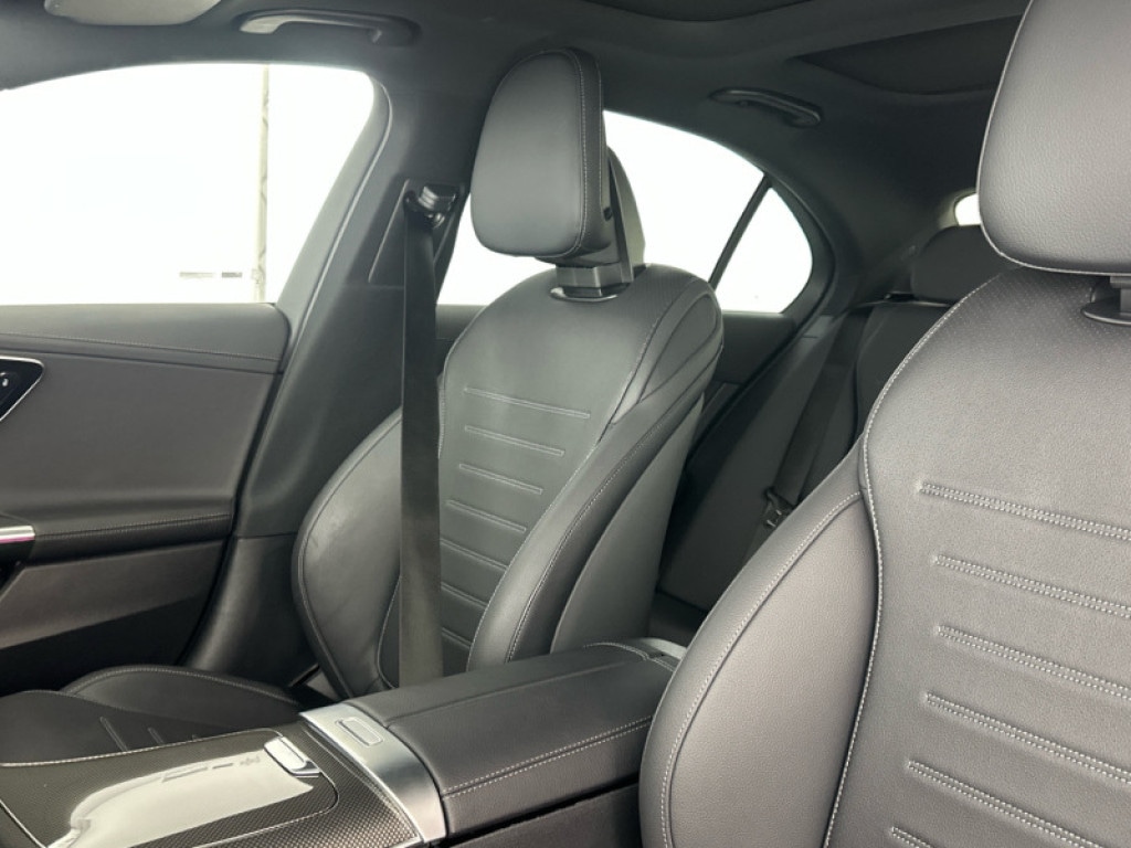 Used Mercedes-Benz C Class 2024 for sale - 76662401: Photo 3