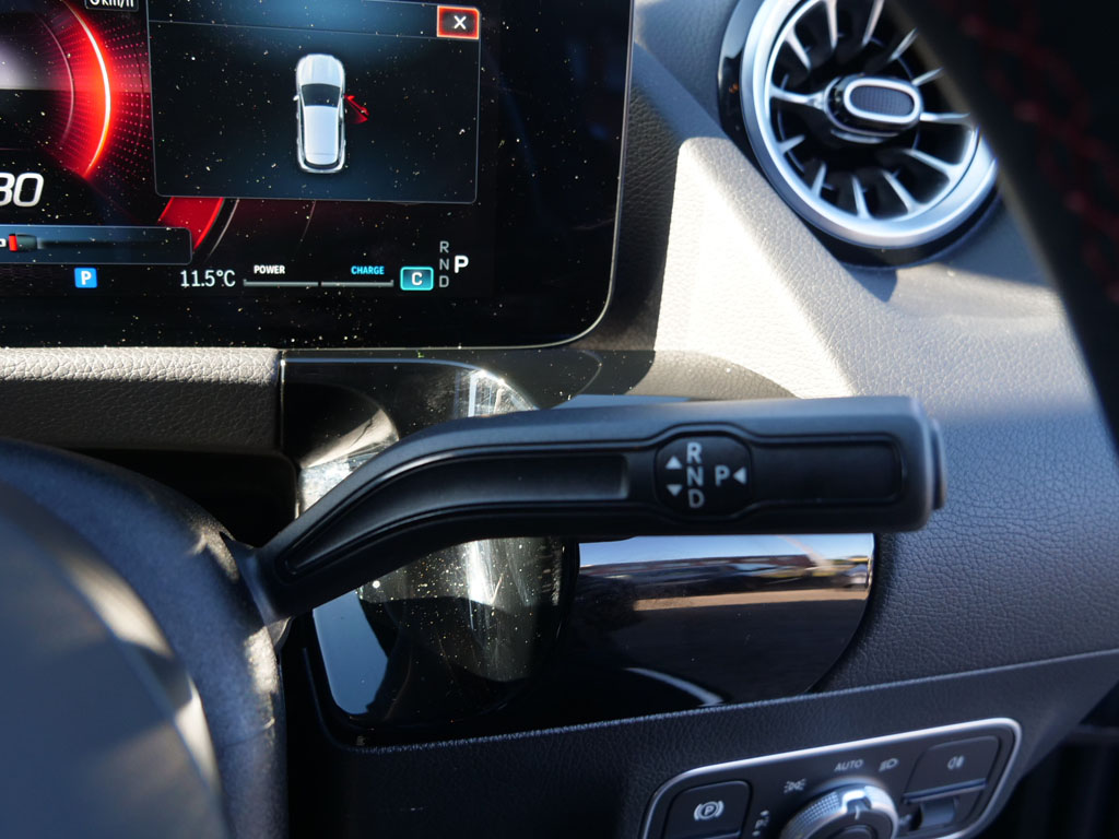 Used Mercedes-Benz GLA 2024 for sale - 76662303: Photo 32