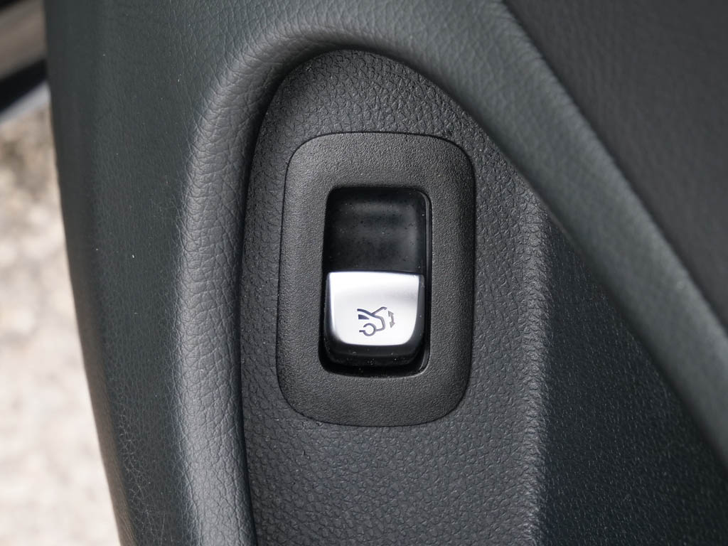 Used Mercedes-Benz C-Class 2023 for sale - 76110703: Photo 26