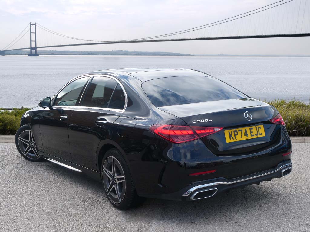 Used Mercedes-Benz C Class 2024 for sale - 76123935: Photo 2