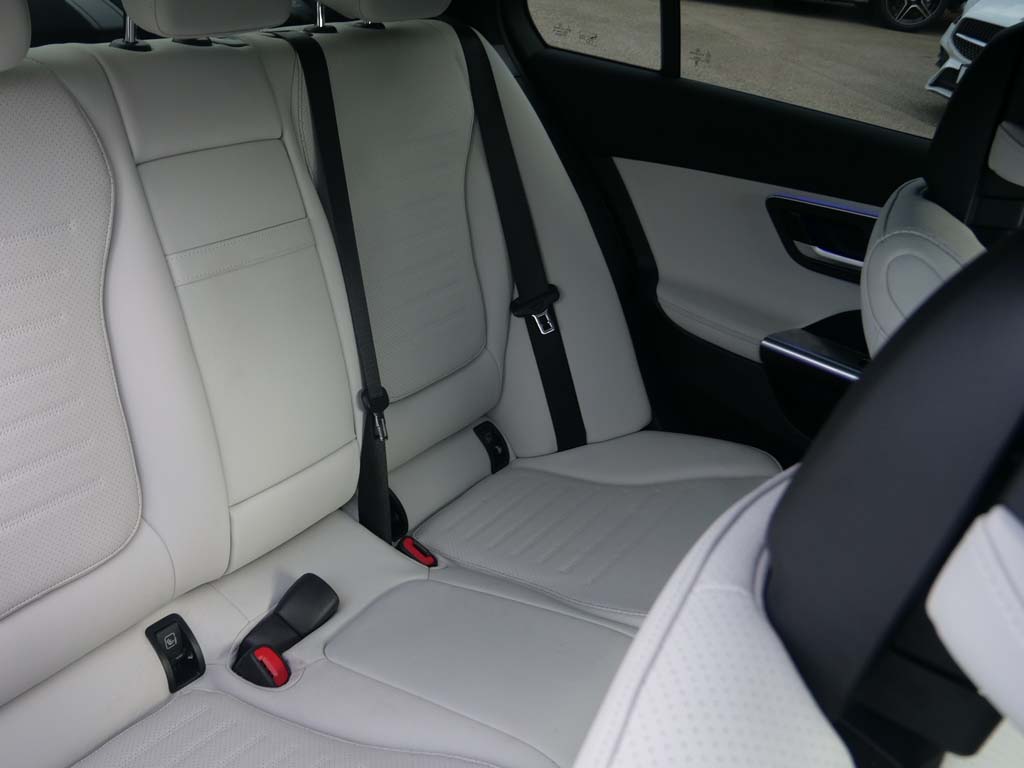 Used Mercedes-Benz C Class 2024 for sale - 76123935: Photo 26