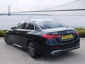 Used Mercedes-Benz C-Class 2024 for sale - 76123935: Photo 2