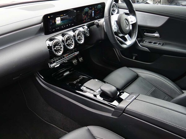 Used Mercedes-Benz CLA 2021 for sale - 76110628: Photo 3