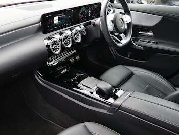 Used Mercedes-Benz CLA 2021 for sale - 76110628: Photo 3