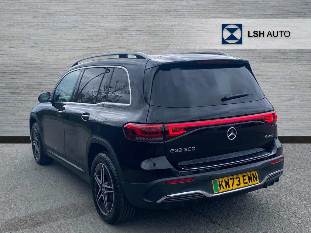 Used Mercedes-Benz EQB 2023 for sale - 77013536: Photo 2