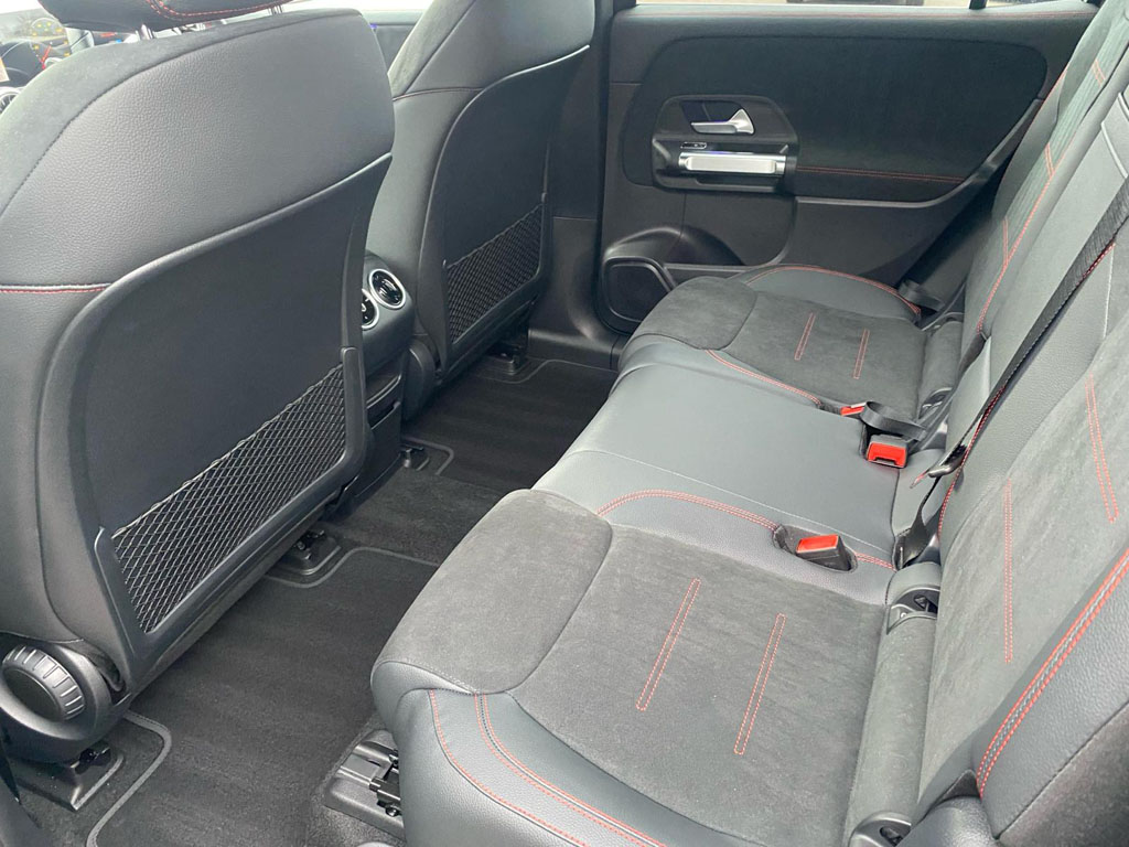 Used Mercedes-Benz EQB 2023 for sale - 77013536: Photo 4