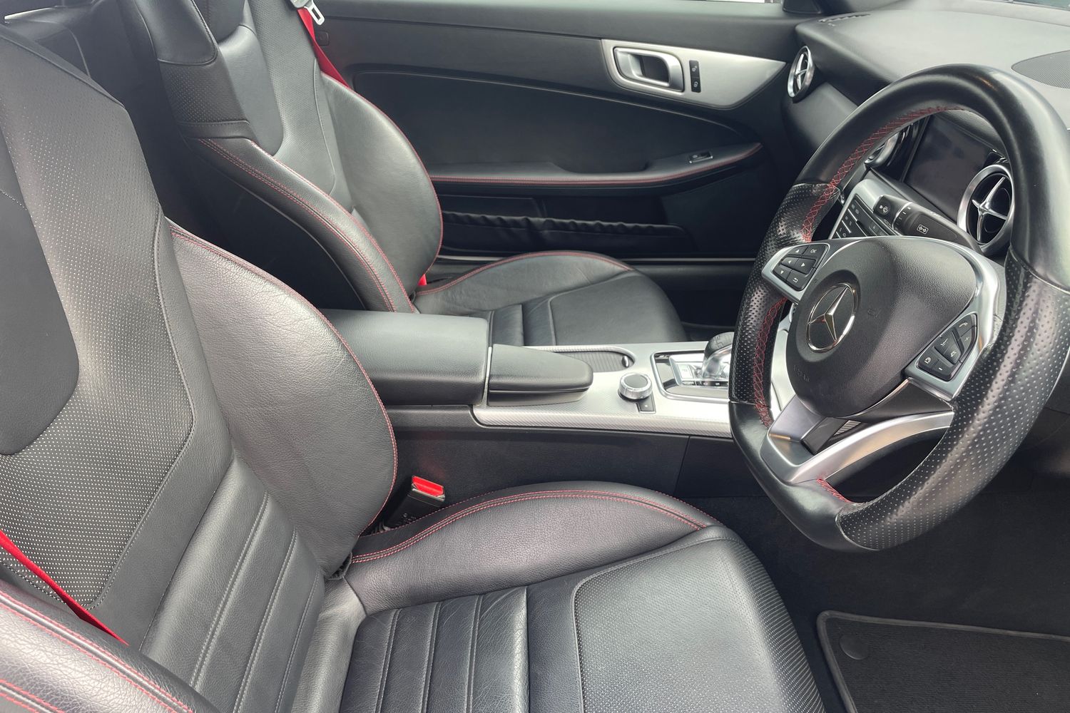 Used Mercedes-Benz SLC 2017 for sale - 78049037: Photo 18