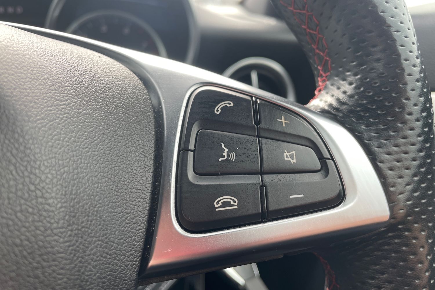 Used Mercedes-Benz SLC 2017 for sale - 78049037: Photo 23