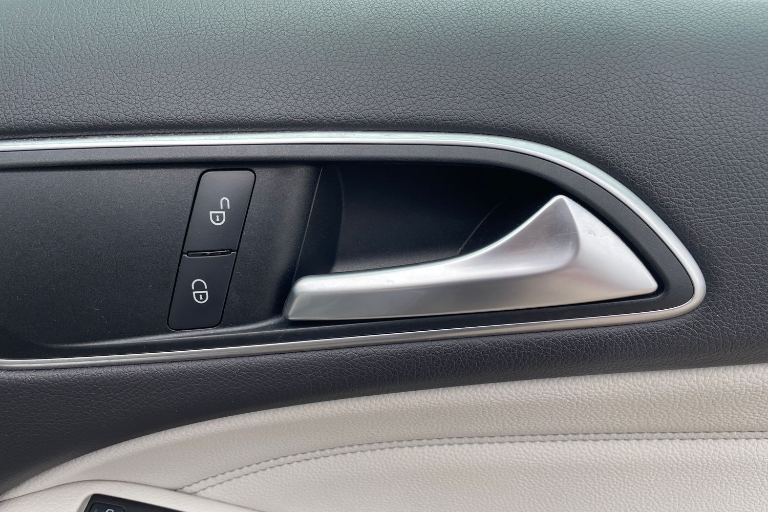 Used Mercedes-Benz B Class 2015 for sale - 77926869: Photo 15