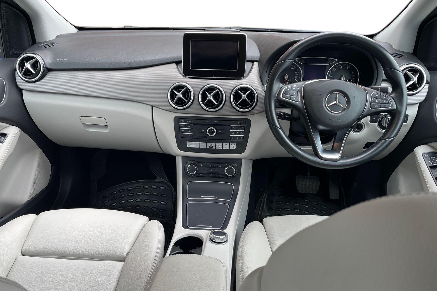 Used Mercedes-Benz B Class 2015 for sale - 77926869: Photo 8