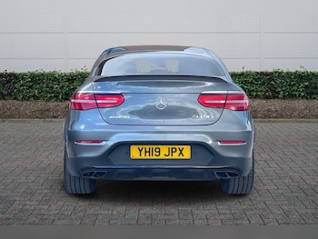 Used Mercedes-Benz GLC 2019 for sale - 78856009: Photo