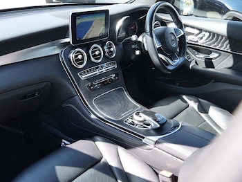 Used Mercedes-Benz GLC 2019 for sale - 75783392: Photo