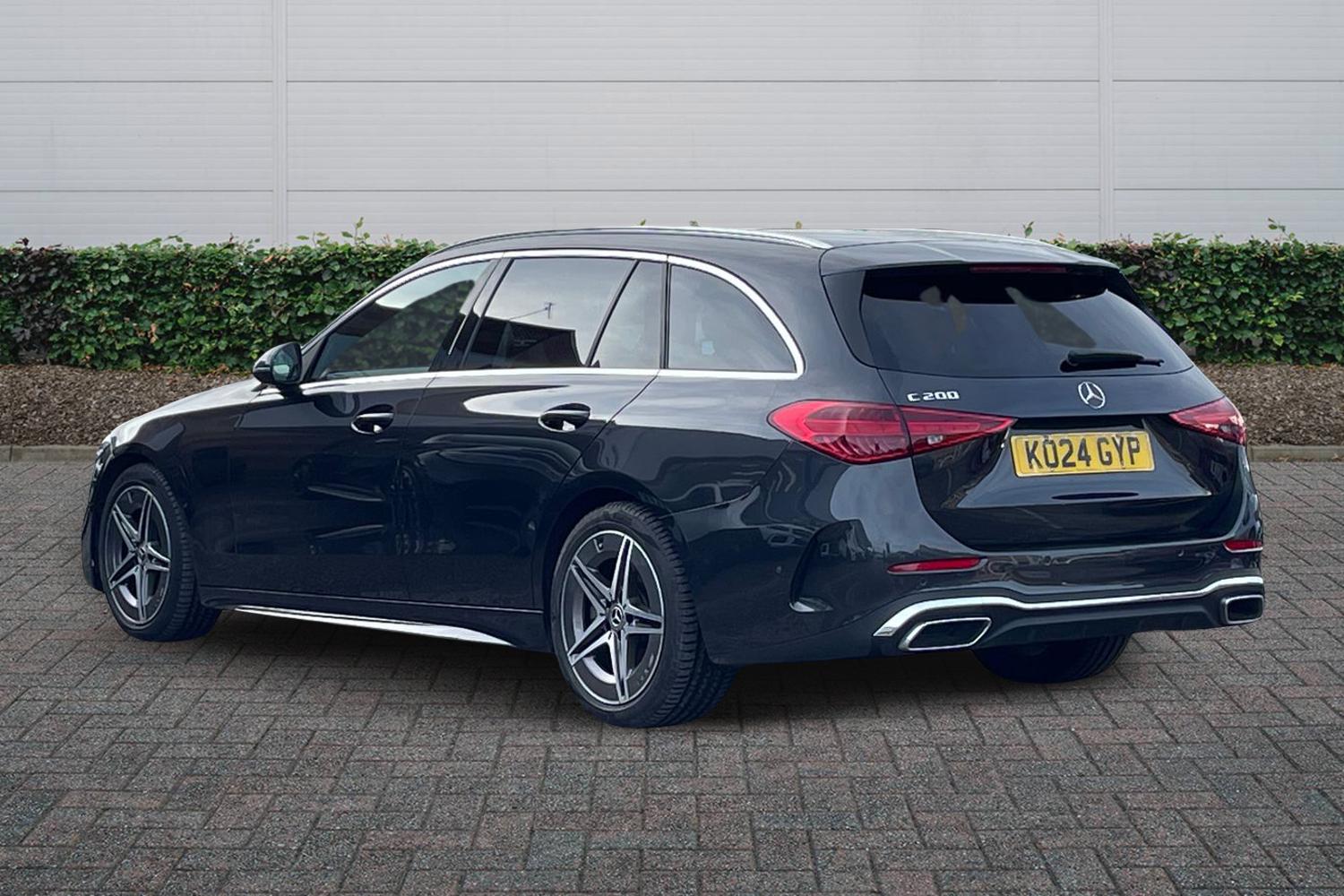 Used Mercedes-Benz C Class 2024 for sale - 77512165: Photo 2