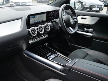 Used Mercedes-Benz GLA 2023 for sale - 76111356: Photo 3