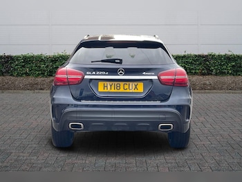 Used Mercedes-Benz GLA 2018 for sale - 77512247: Photo