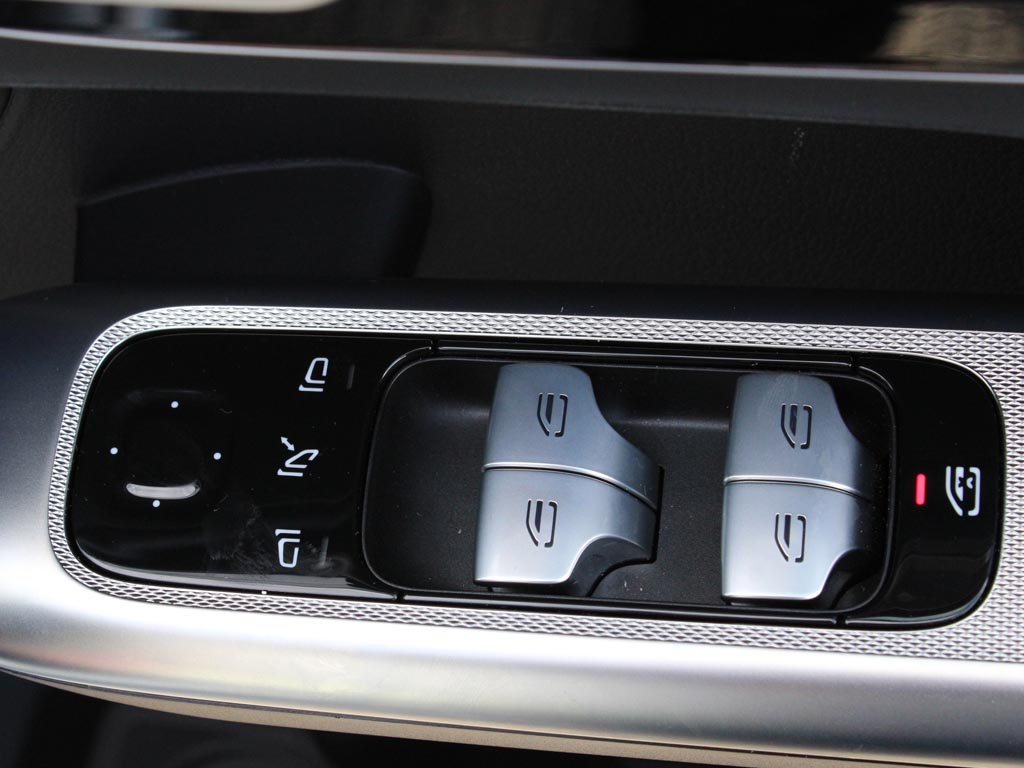 Used Mercedes-Benz GLC 2024 for sale - 77397154: Photo 32