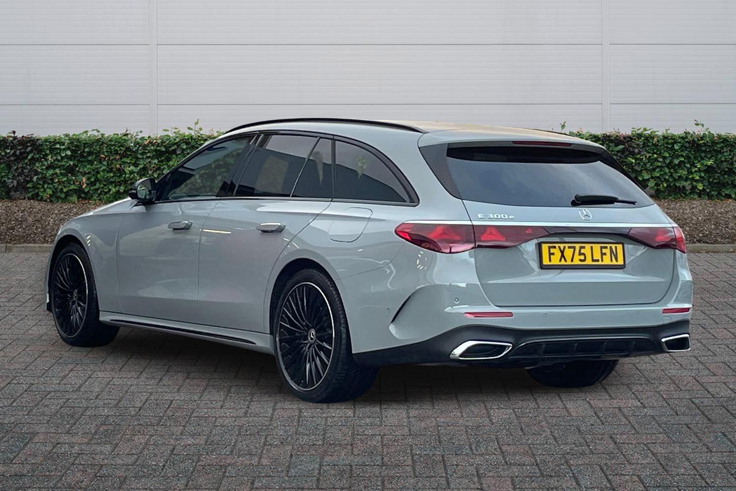 Used Mercedes-Benz E Class 2025 for sale - 76716844: Photo 2