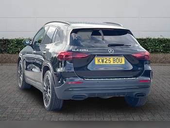 Used Mercedes-Benz GLA 2025 for sale - 79633275: Photo
