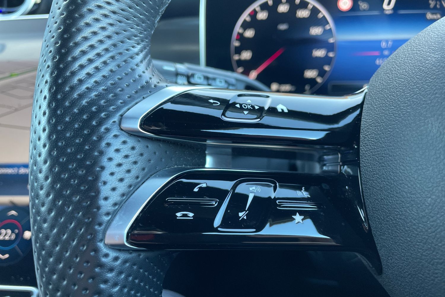 Used Mercedes-Benz GLC 2023 for sale - 77893639: Photo 22