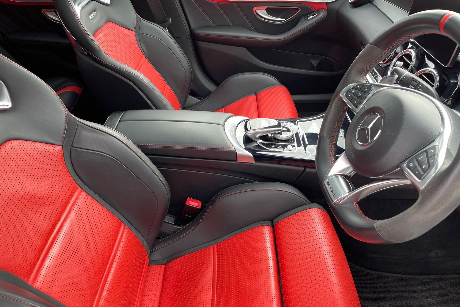 Used Mercedes-Benz C Class 2018 for sale - 77893635: Photo 18