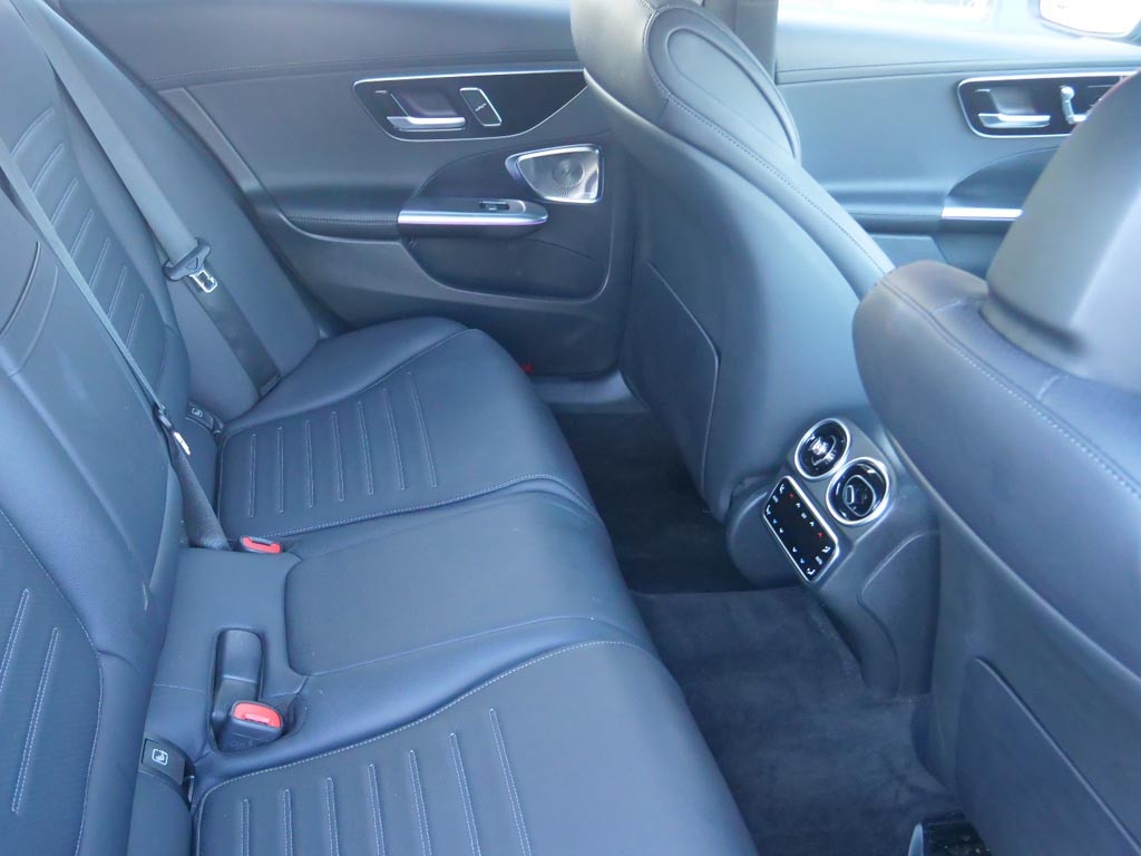 Used Mercedes-Benz C Class 2024 for sale - 76261202: Photo 8