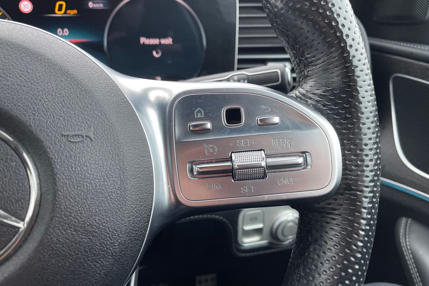 Used Mercedes-Benz GLE 2020 for sale - 77470330: Photo 21