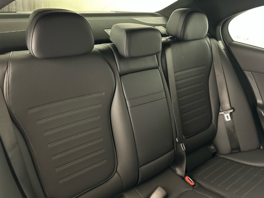 Used Mercedes-Benz C Class 2024 for sale - 76662391: Photo 8