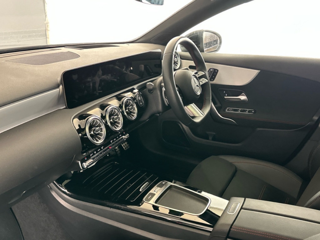 Used Mercedes-Benz A-Class 2024 for sale - 76662319: Photo 3