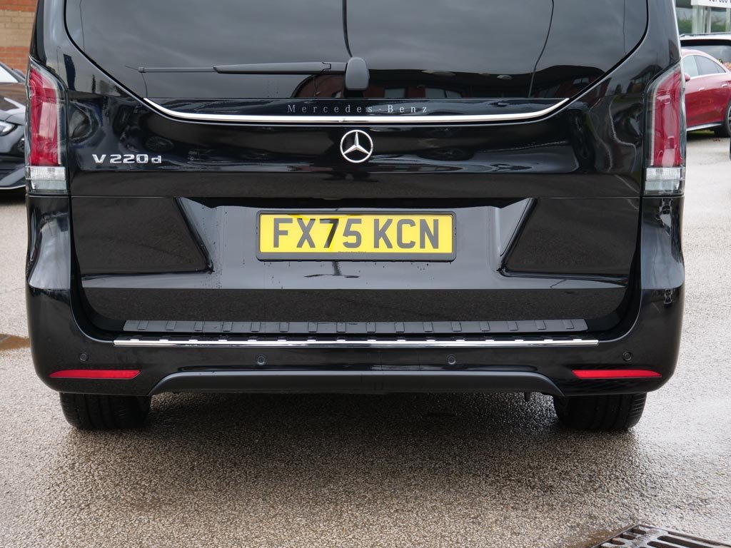 Used Mercedes-Benz V-Class 2025 for sale - 76848966: Photo 11