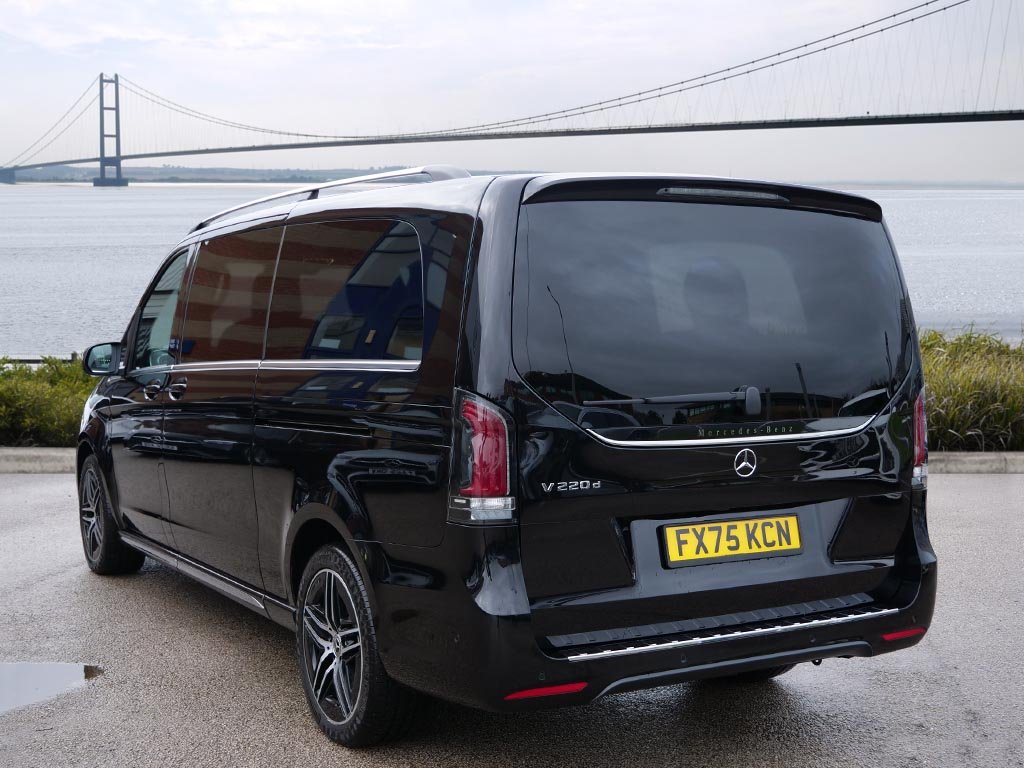 Used Mercedes-Benz V-Class 2025 for sale - 76848966: Photo 2