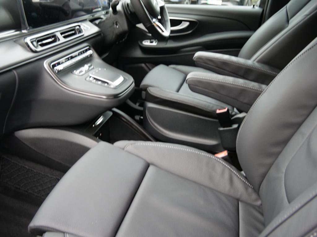 Used Mercedes-Benz V-Class 2025 for sale - 76848966: Photo 3