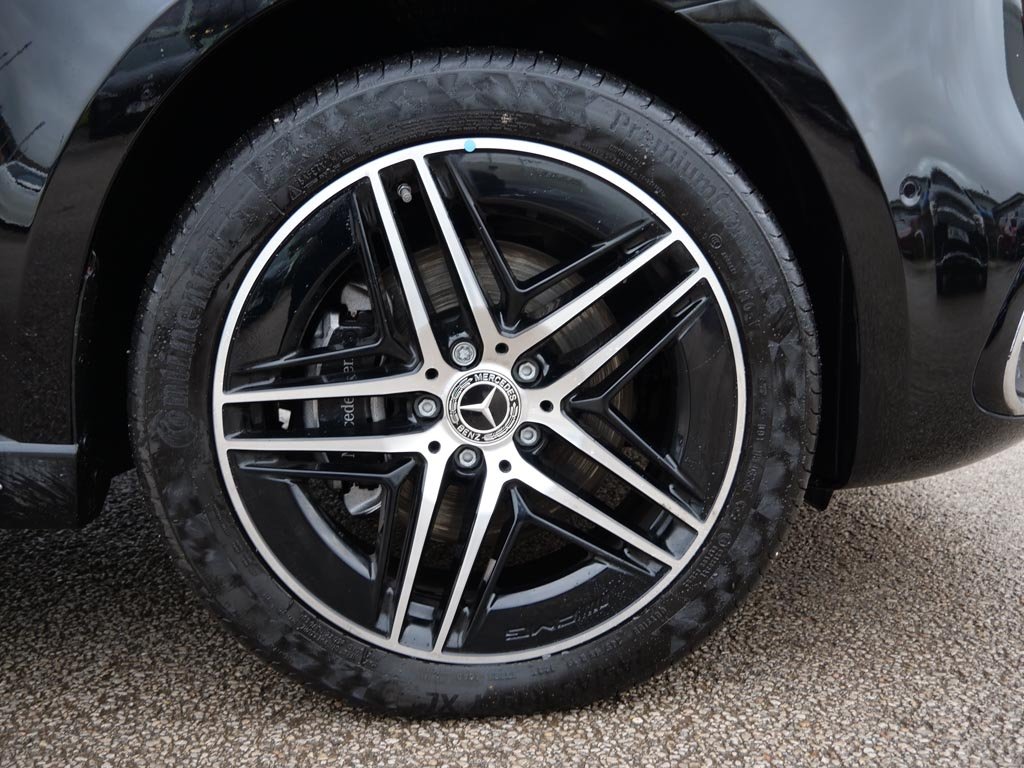 Used Mercedes-Benz V-Class 2025 for sale - 76848966: Photo 5