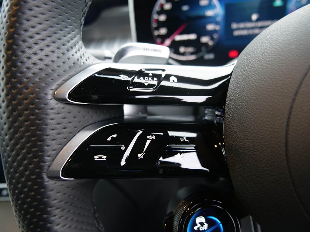 Used Mercedes-Benz GLC 2024 for sale - 77052390: Photo 21