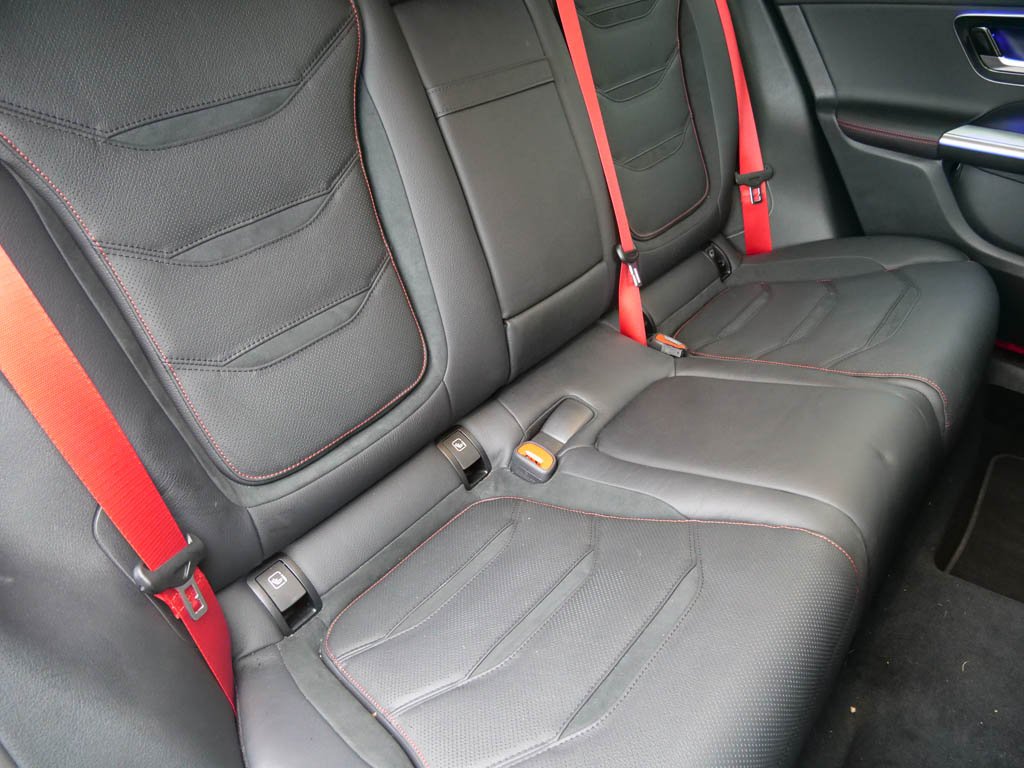 Used Mercedes-Benz GLC 2024 for sale - 77052390: Photo 8