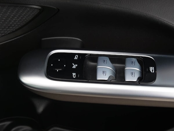 Used Mercedes-Benz C-Class 2022 for sale - 76216682: Photo 25