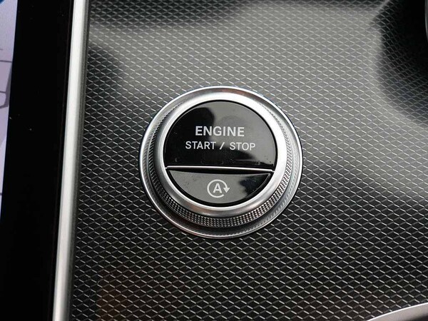 Used Mercedes-Benz C-Class 2022 for sale - 76216682: Photo 31