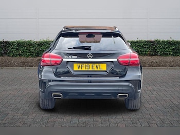 Used Mercedes-Benz GLA 2019 for sale - 77893640: Photo