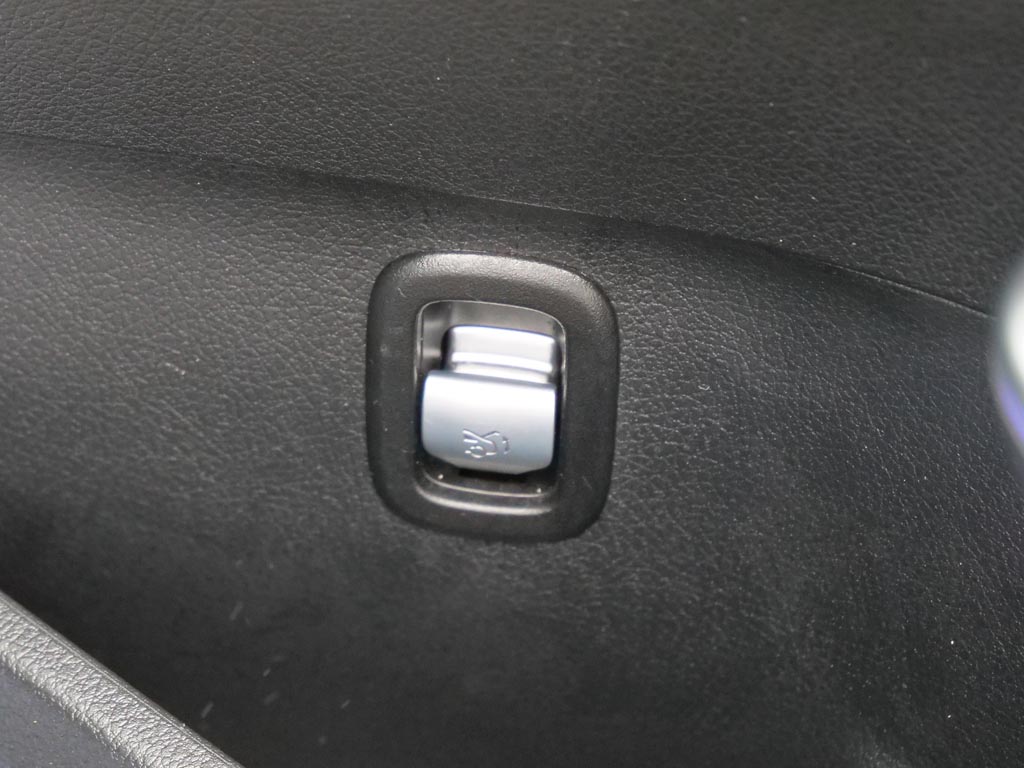 Used Mercedes-Benz C-Class 2022 for sale - 76111314: Photo 8